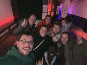 Mehr über den Artikel erfahren Quartier: Schöner Karaoke-Abend im Schlosskeller erfüllt Wunsch